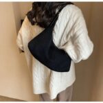 accessoire mode petit sac daim noir