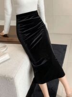 jupe noire en velours longue