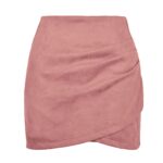 mini-jupe en velours à la mode