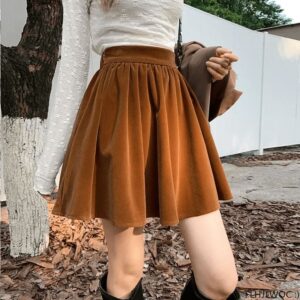 mini jupe en velours plissée